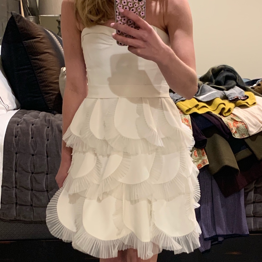 Strapless cocktail dress with tulle pedals